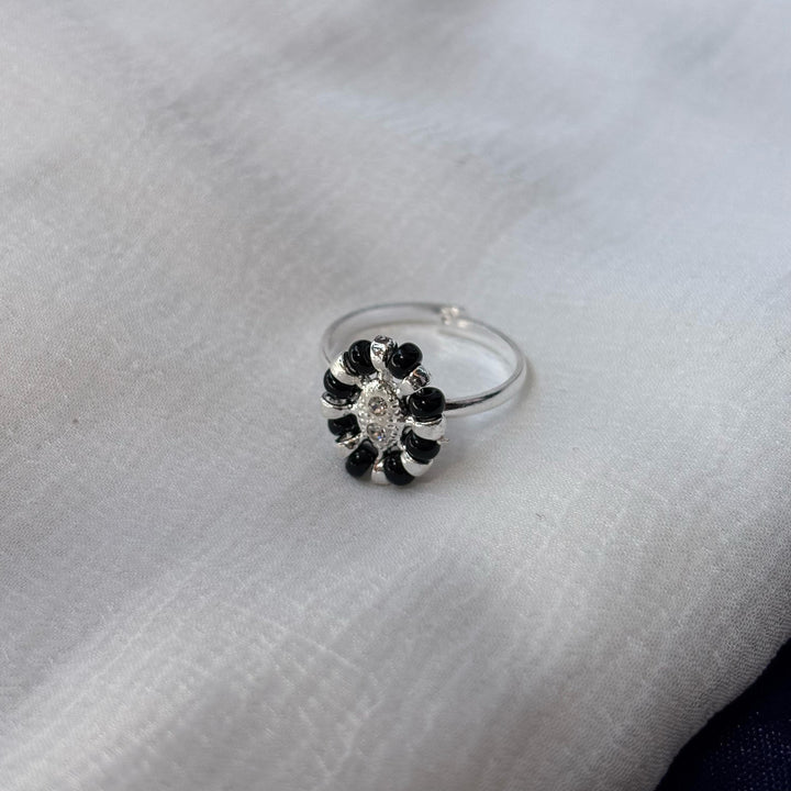 Adjustable Silver Black Floral Slim Daisy Dainty Midi Ring