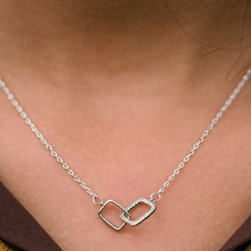 Geometric Obsession: The Eye-Catching Necklace That's Breaking All the Rules