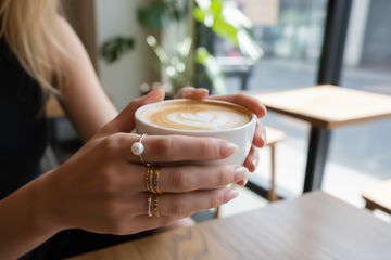 The Minimalist Ring Stack: A Guide to Curating Your Hand Aesthetic 💍✨