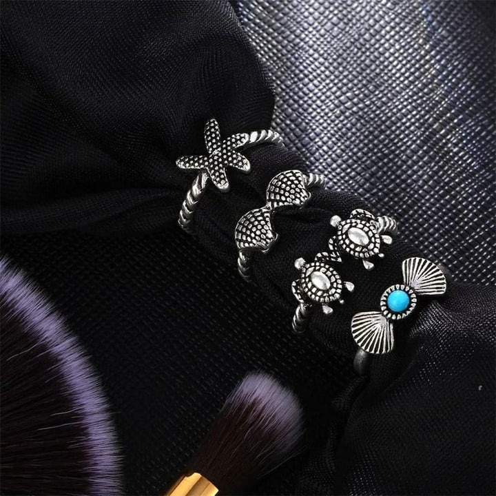 Jewelry Layering 101: How to Mix, Match, and Stack Like a Pro ✨