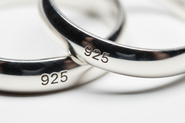 Why 925 Sterling Silver is the Choice for Sensitive Skin ✨💙