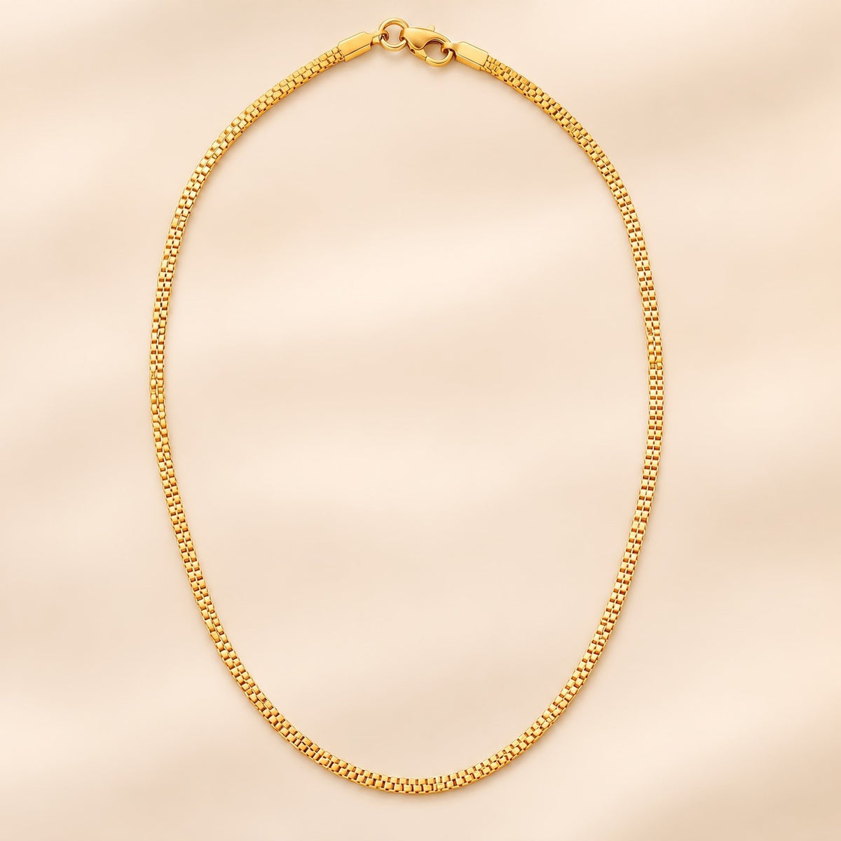 18ct Gold Plated Flat Woven Link Chain Necklace 21 Inch (Close-up Detail) | The Colourful Aura