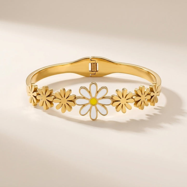 18ct Gold Plated White Daisy Seven Flower Spring Hinged Bangle Floral Bracelet — Boho Jewellery UK | The Colourful Aura
