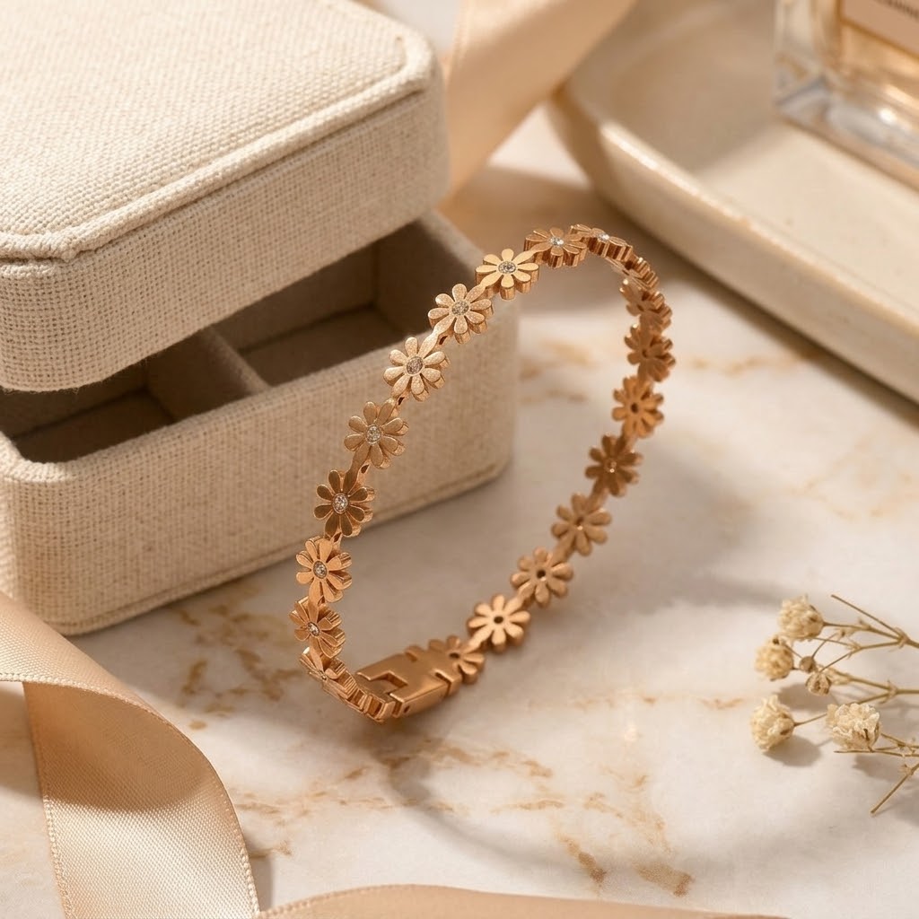 18ct Rose Gold Plated Clear Crystal Daisy Flower Link Floral Bracelet (Close-up Detail) | The Colourful Aura