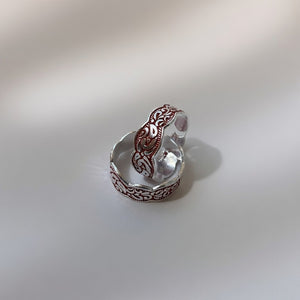 Red Adjustable Silver Midi Band Dainty Beach Toe Ring Set — Boho Jewellery UK | The Colourful Aura