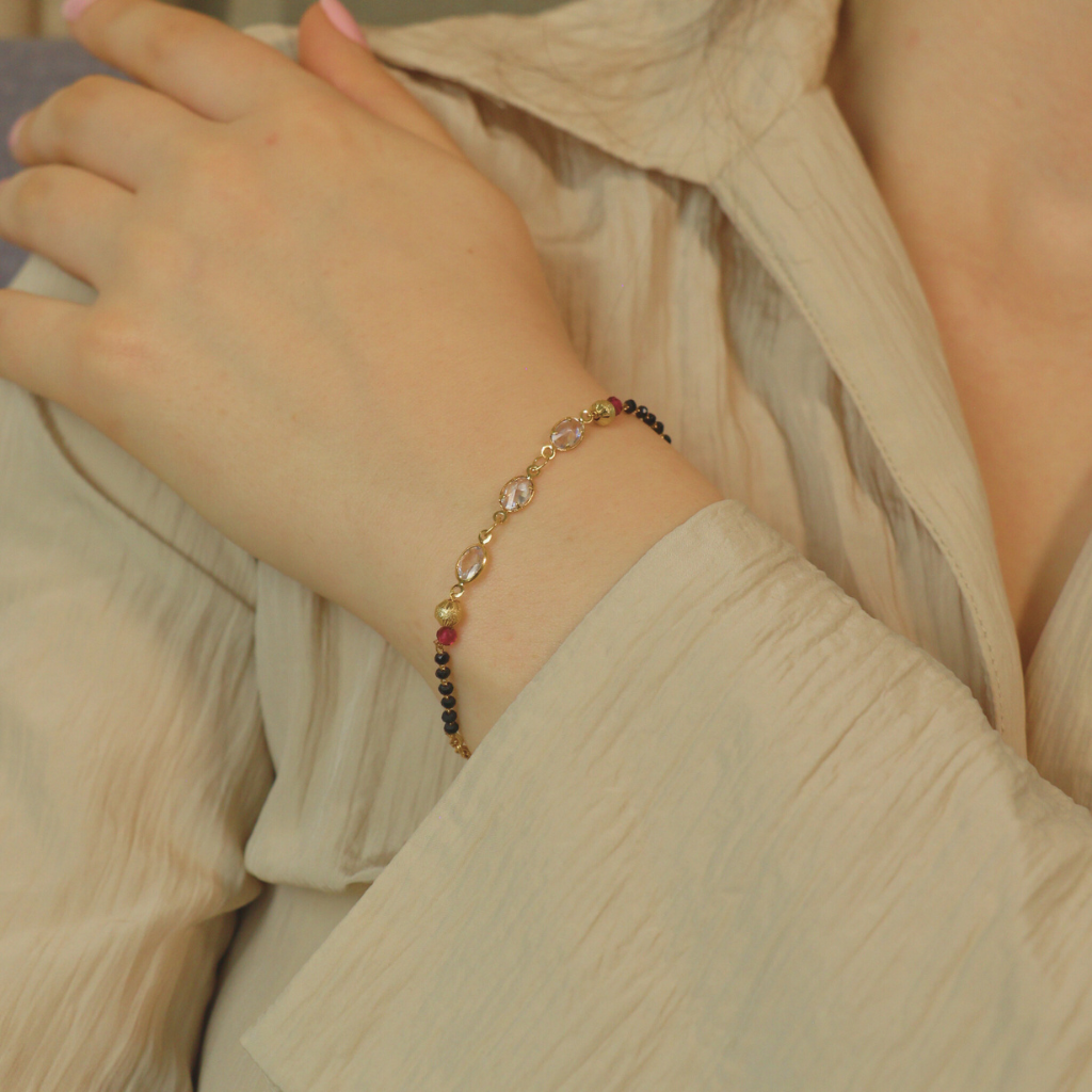 Minimalistic Black Beaded Stone Slim Mangalsutra bracelet