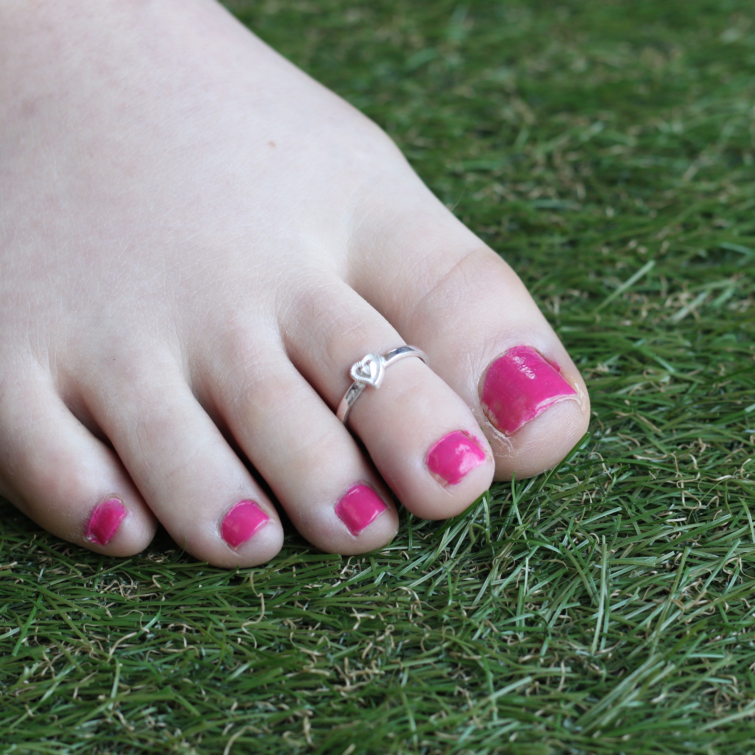 Pure Silver Adjustable Plain Heart Slim Silver Bohemian Bichiya Toe Ring
