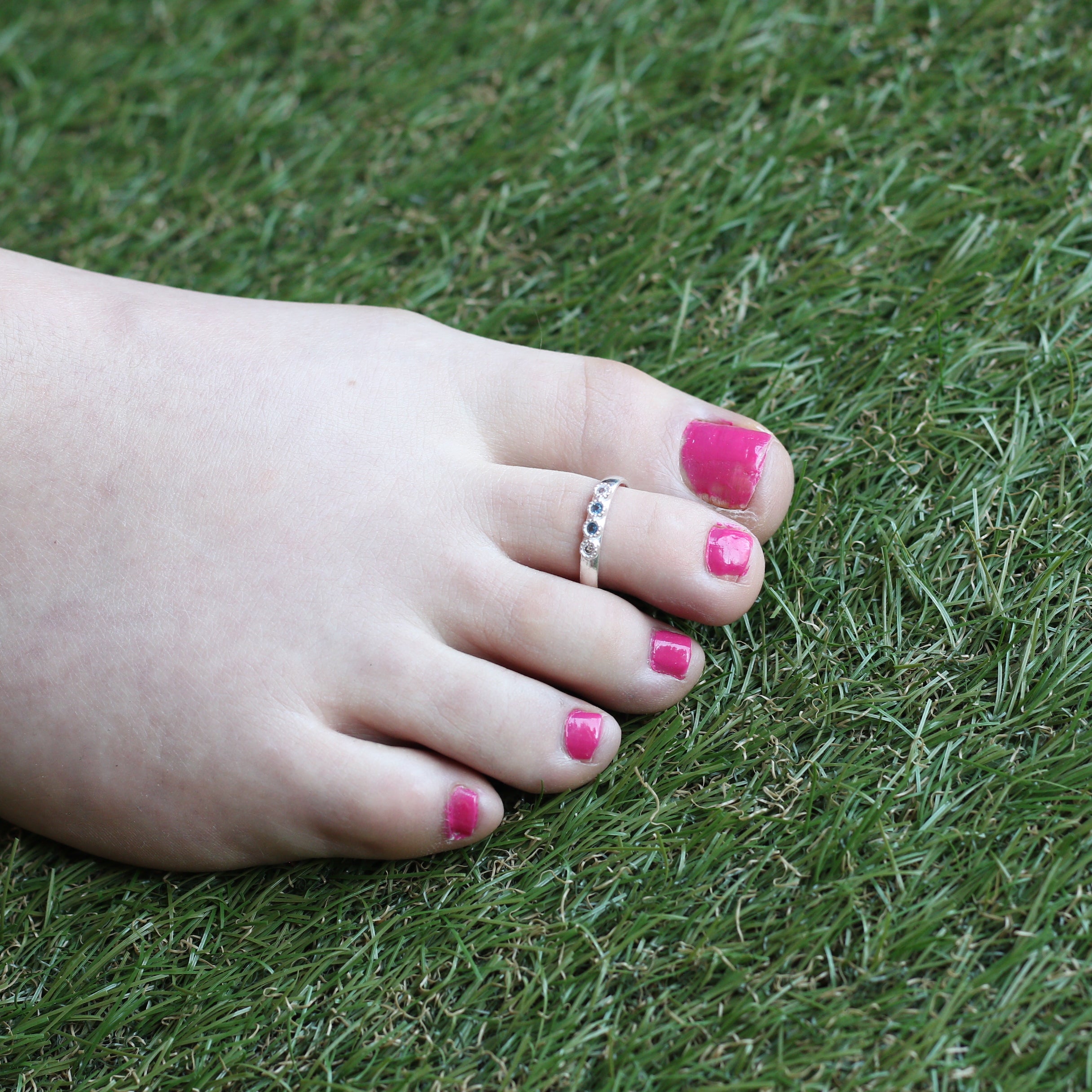 Pure Silver Blue Stone Bohemian Indian Bichiya Slim Toe Ring