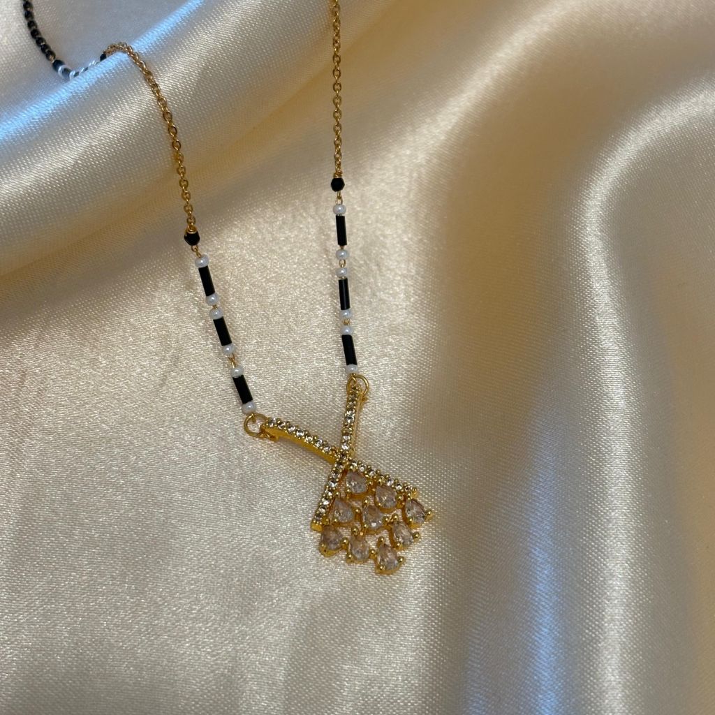 Elegant Pearl Drop Dokiya Mangalsutra Necklace – The Colourful Aura