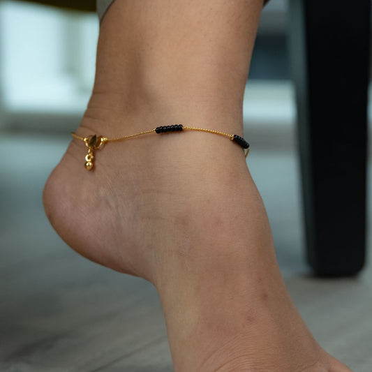 Golden Brass Black Pearl Minimalist Thin Slim Foot Payal Anklet