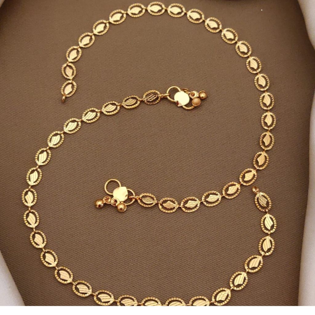 2 Pcs Golden Brass Oval Leaf Minimalist Boho Thin Slim Foot Payal Anklet (Close-up Detail) | The Colourful Aura