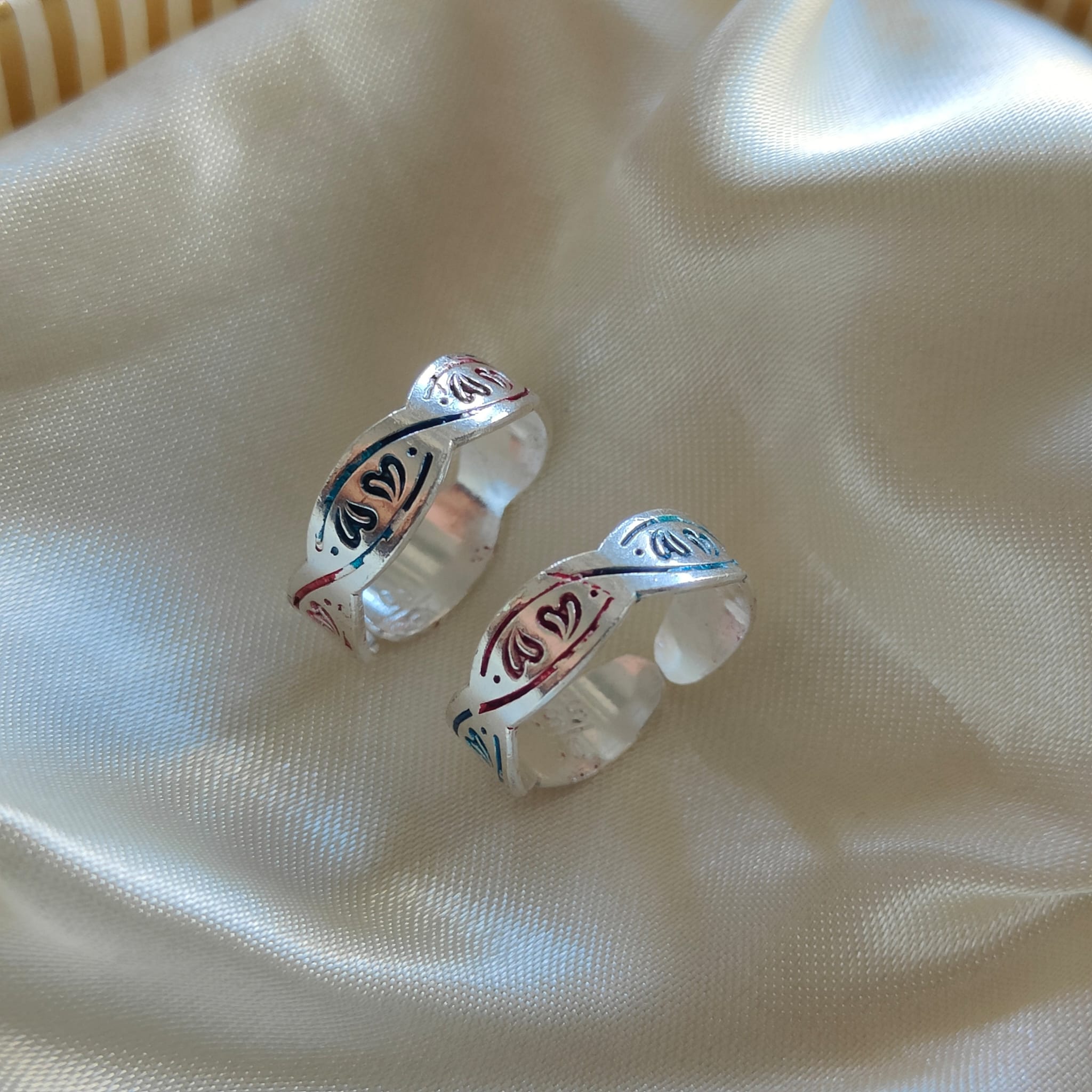 Silver Colourful DNA Muslim Band Boho Midi Band Dainty Adjustable Toe Ring