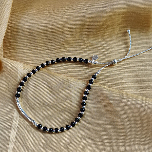 Pure Silver Black Bead Slim Daily Sliding Adjustable Nazaria Anklet