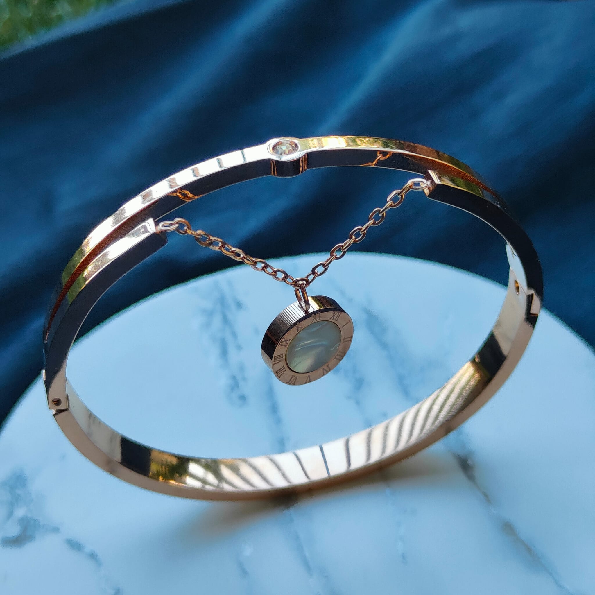 Two Layer Roman Dangle Dual Colour Roman Charm Bracelet Bangle