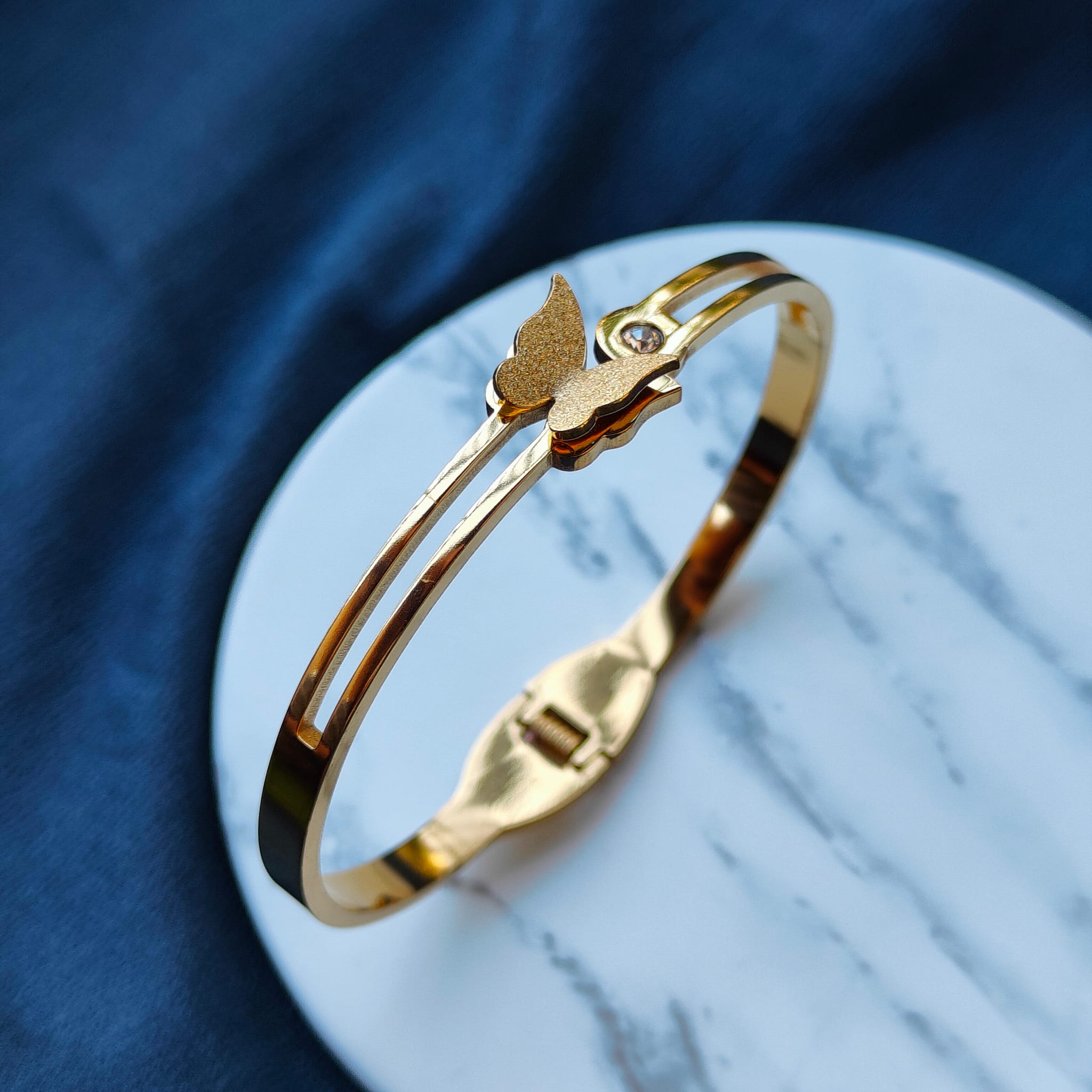 Animal bangle on sale