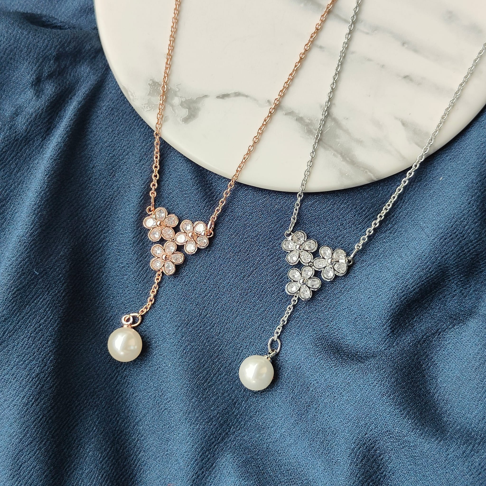 Large Floral Zircon Crystal Dokiya Pendant Dangle Necklace