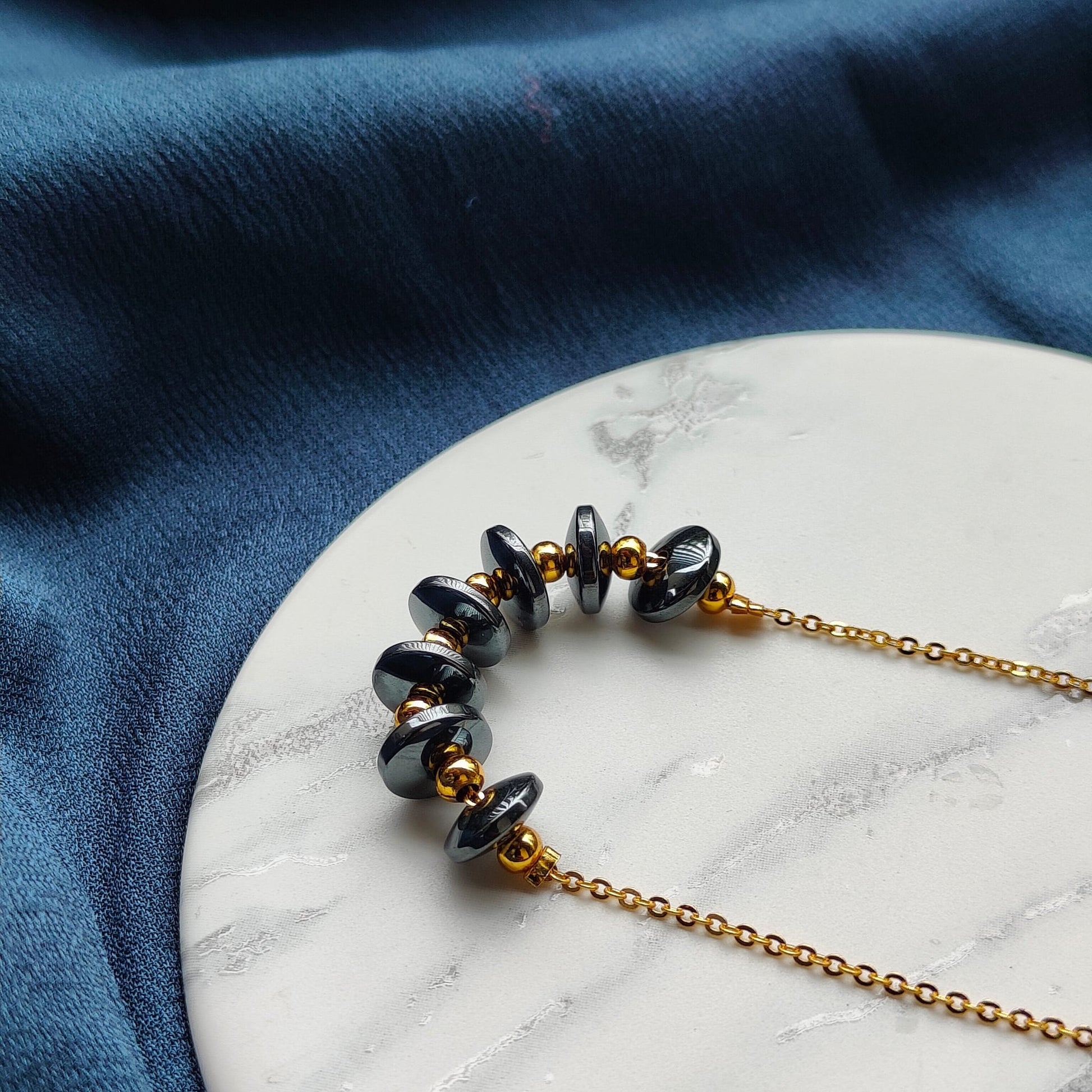 Black Round Disc Pearl Simple Long Elegant Pendant Necklace