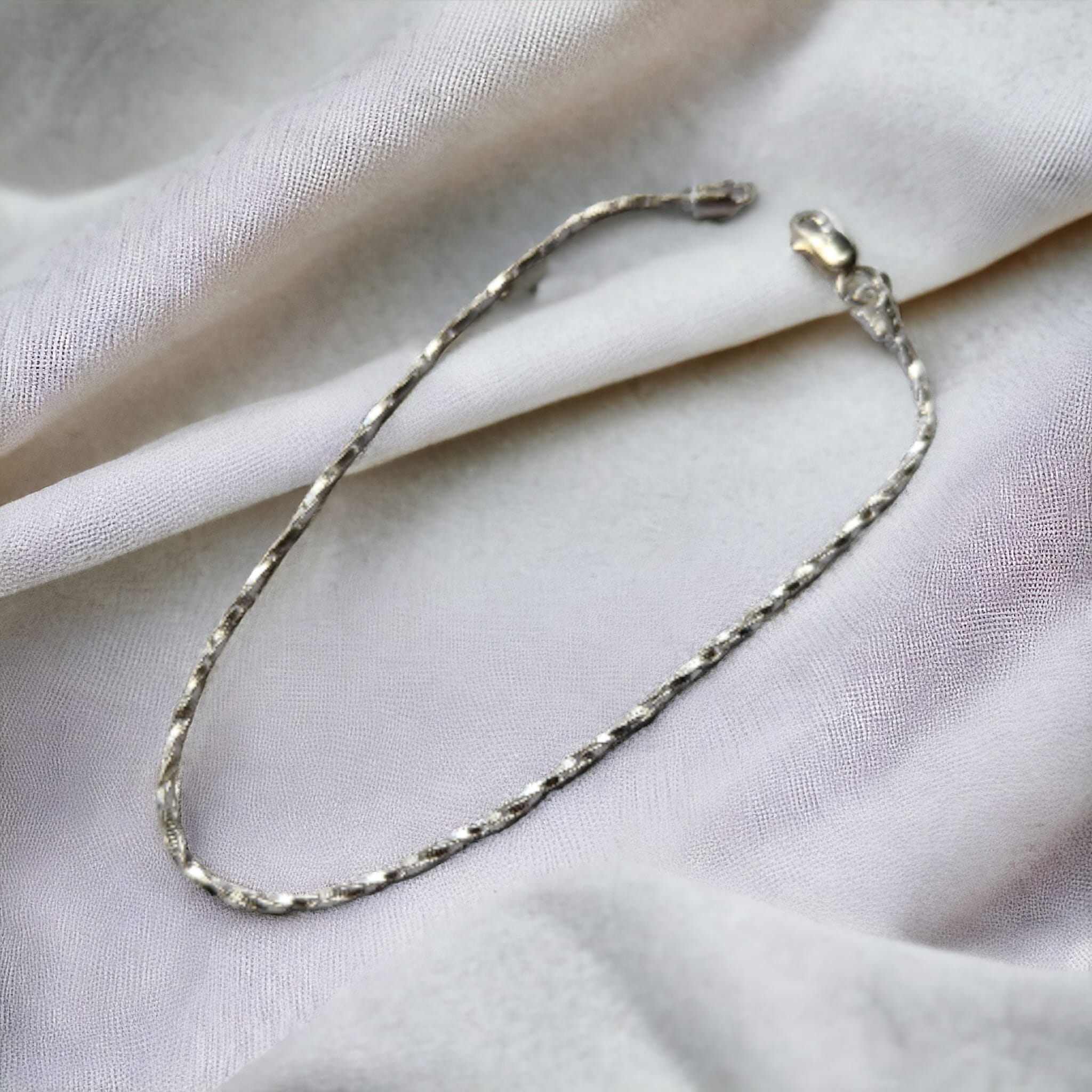 Sterling Silver Minimalistic Summer Indie Indian Twist Payal Anklet