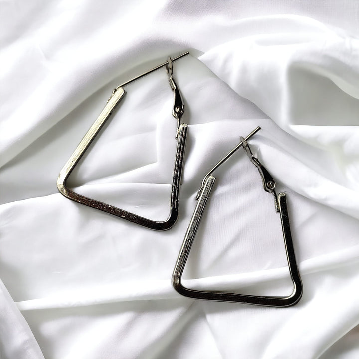 Silver Small Triangle Summer Beach Dainty Hoop Earring (Close-up Detail) | The Colourful Aura