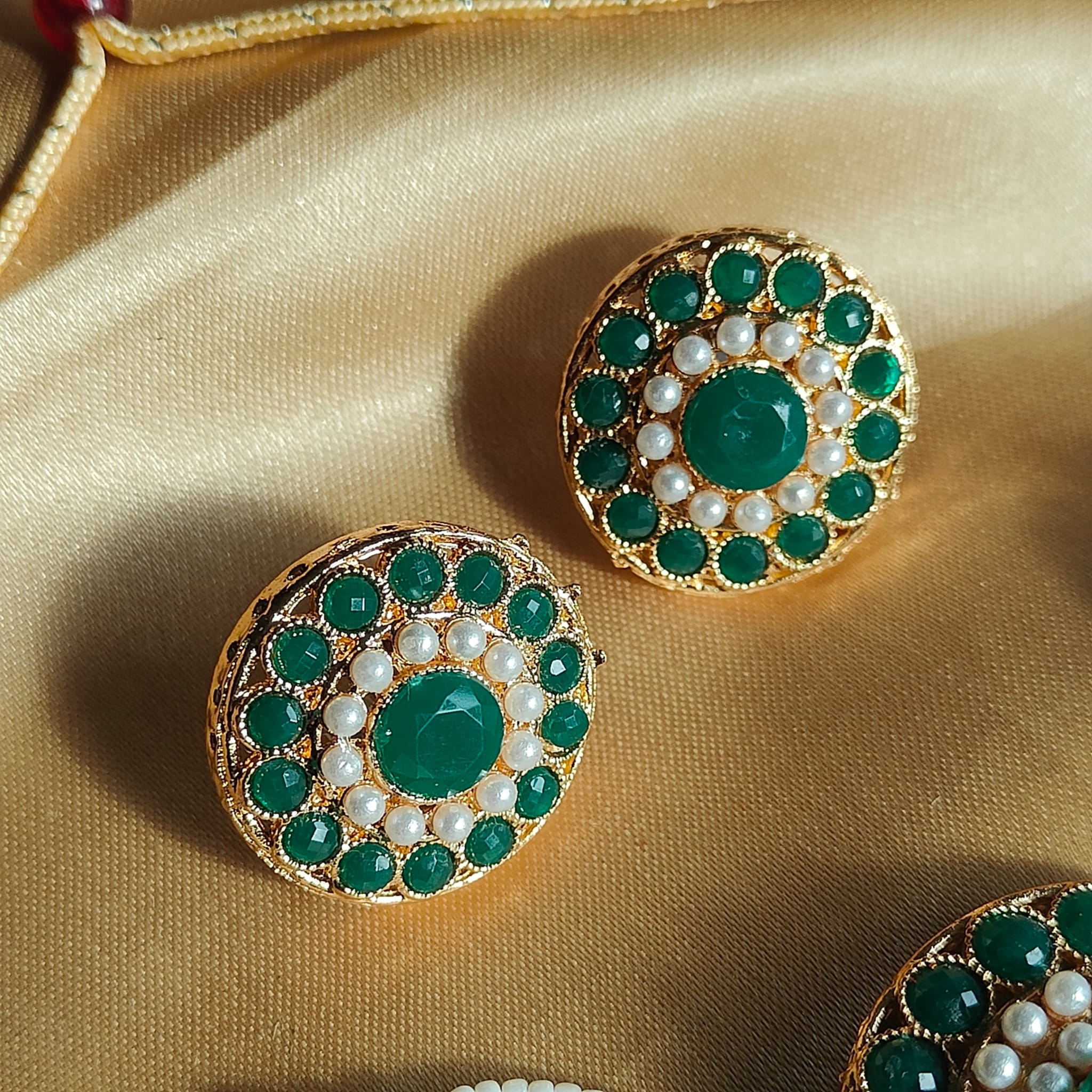 Multi-Strand Ethnic Pearl Green Stone Victorian Bridal Diana Set