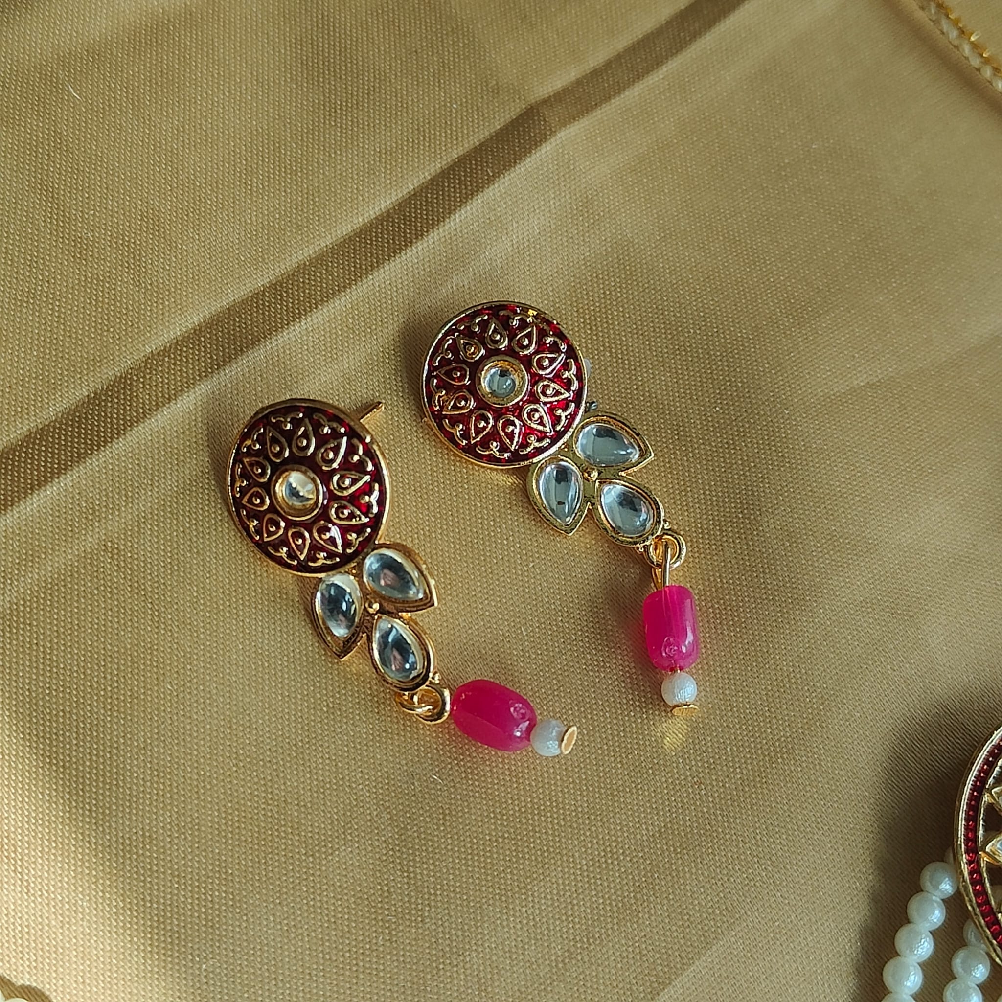 Red Round Kundan Ethnic Pearl Bridal Victorian Choker Set