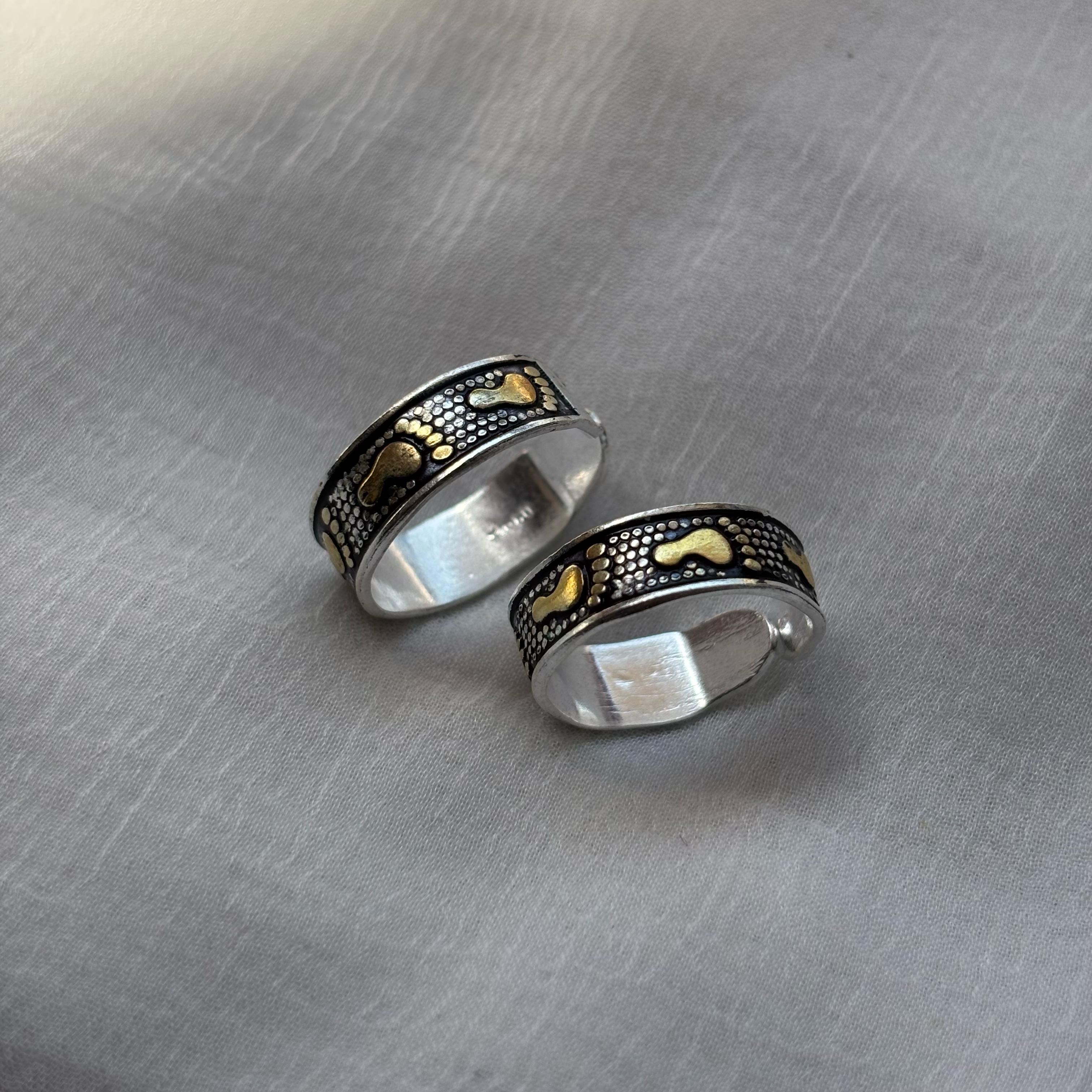 Black Footsteps Bohemian Midi Beach Stacking Band Toe Ring