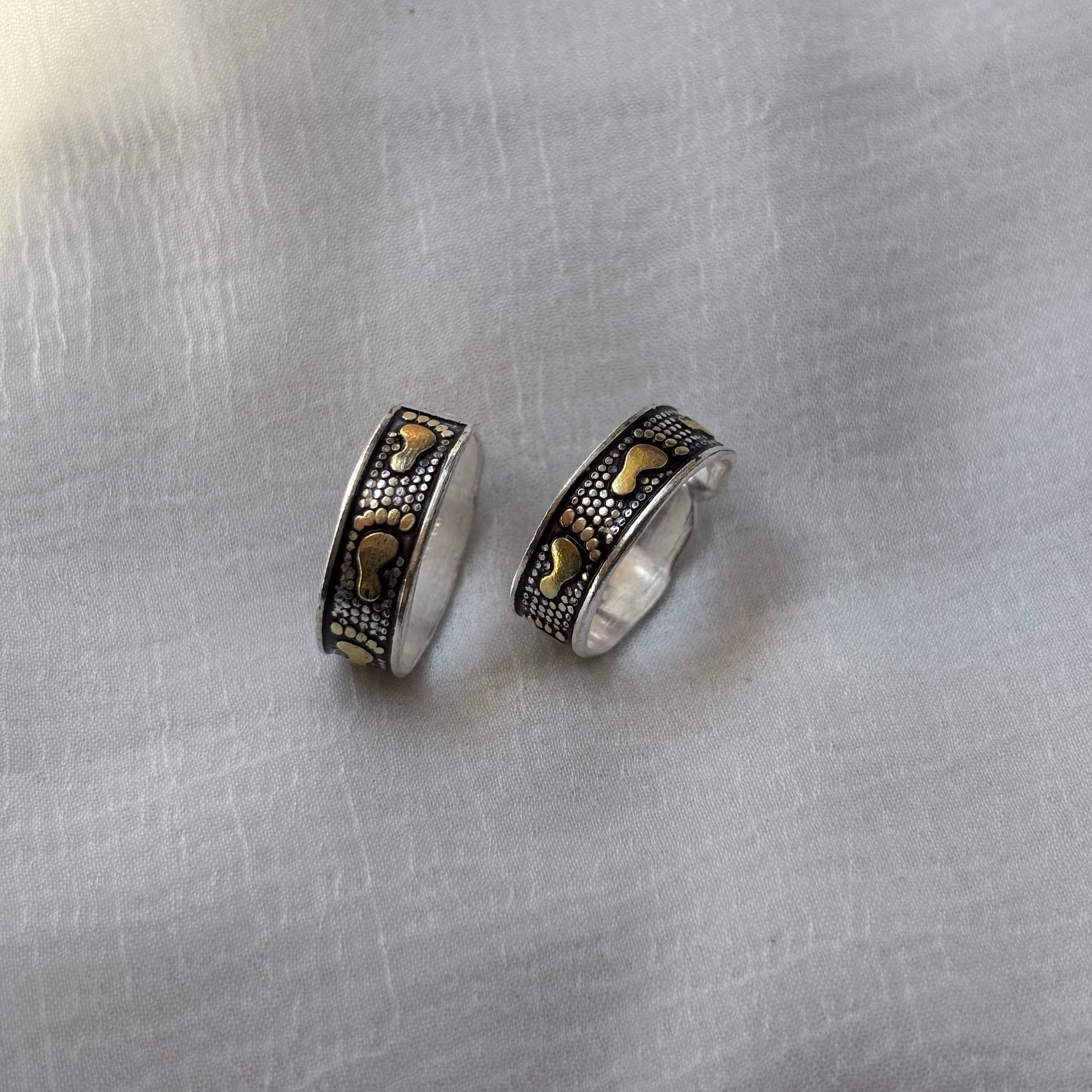 Black Footsteps Bohemian Midi Beach Stacking Band Toe Ring