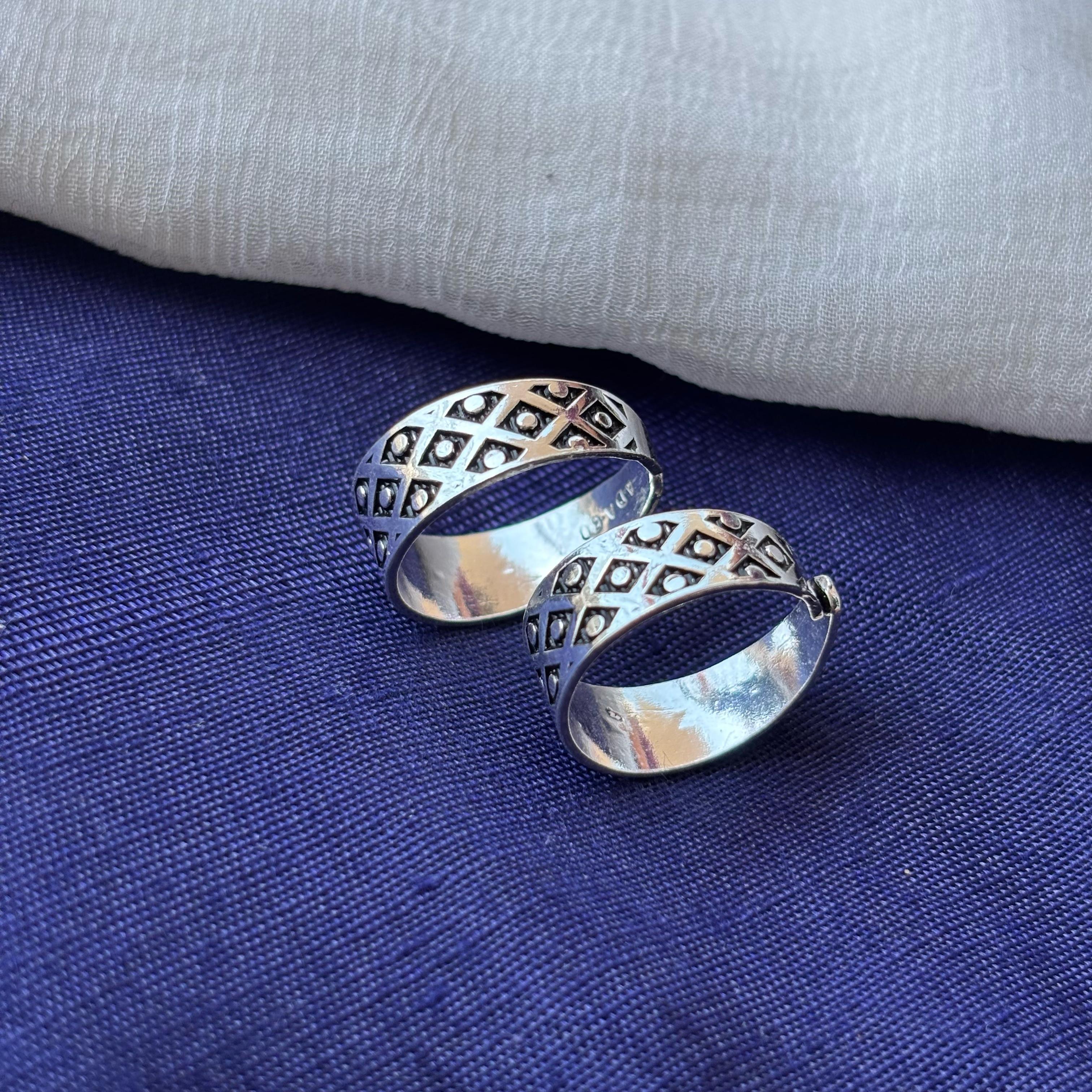 Black Bohemian Midi Tribal Beach Stacking Wide Band Toe Ring