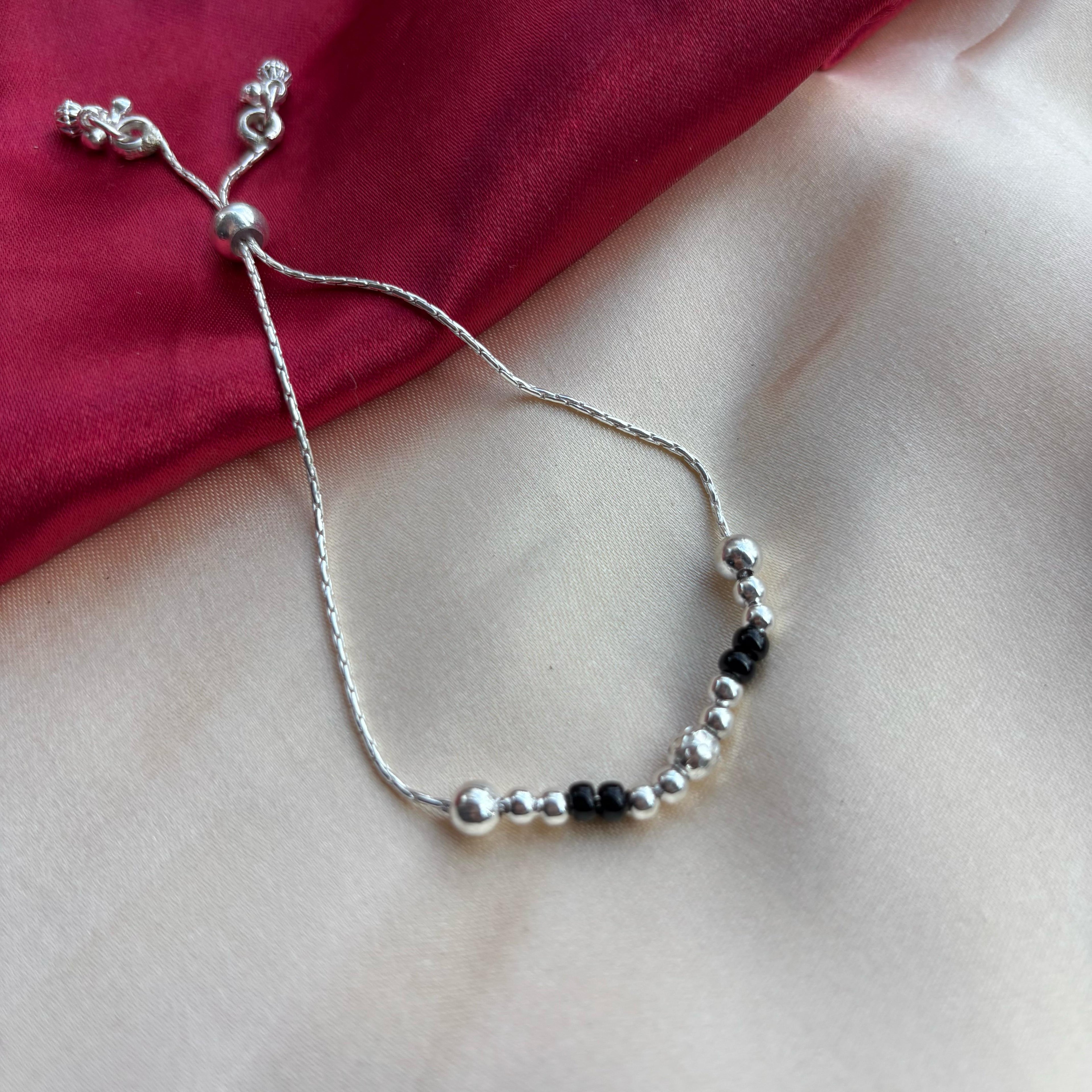 Pure Silver Black Beaded Slim Sliding Adjustable Nazaria  Bracelet