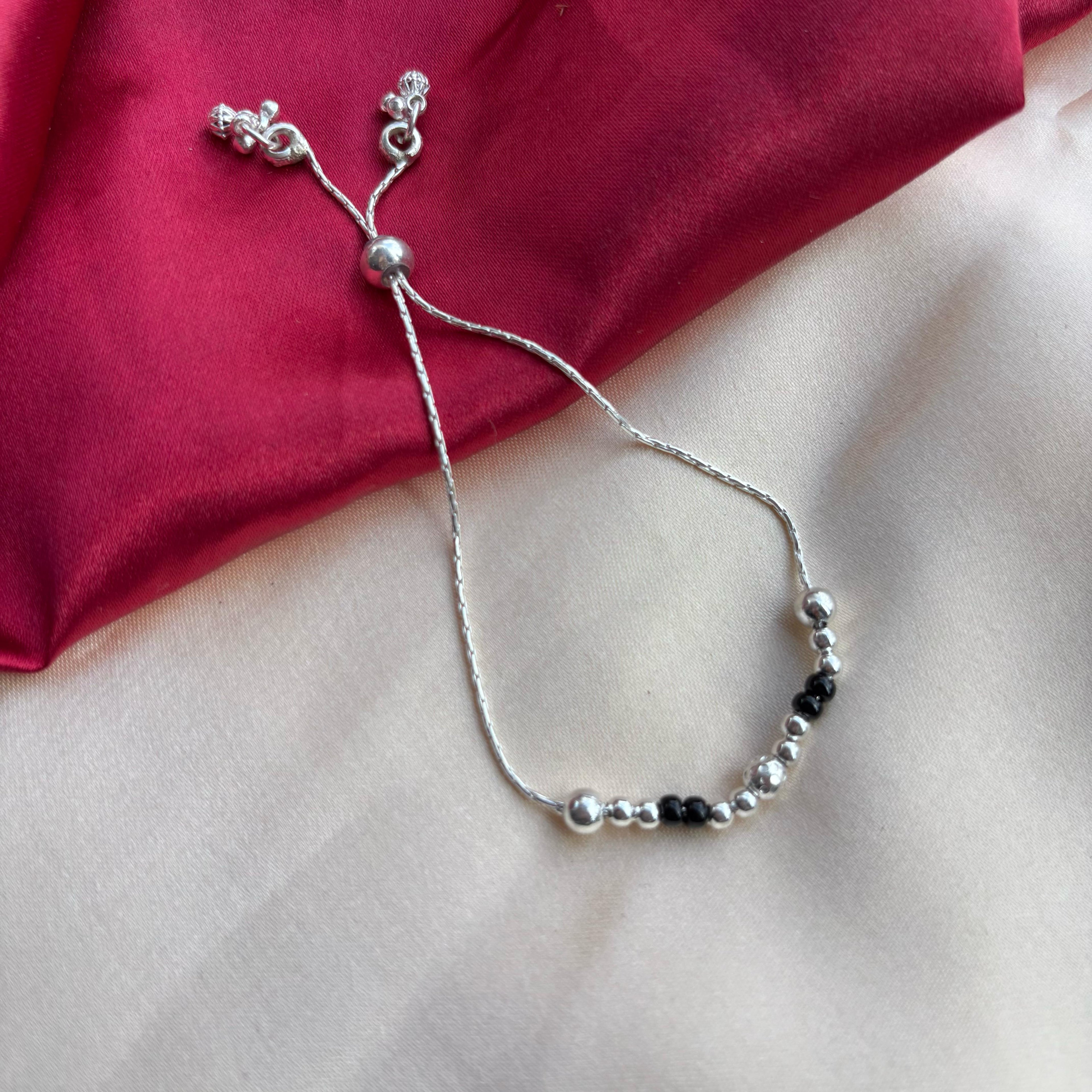 Pure Silver Black Beaded Slim Sliding Adjustable Nazaria  Bracelet