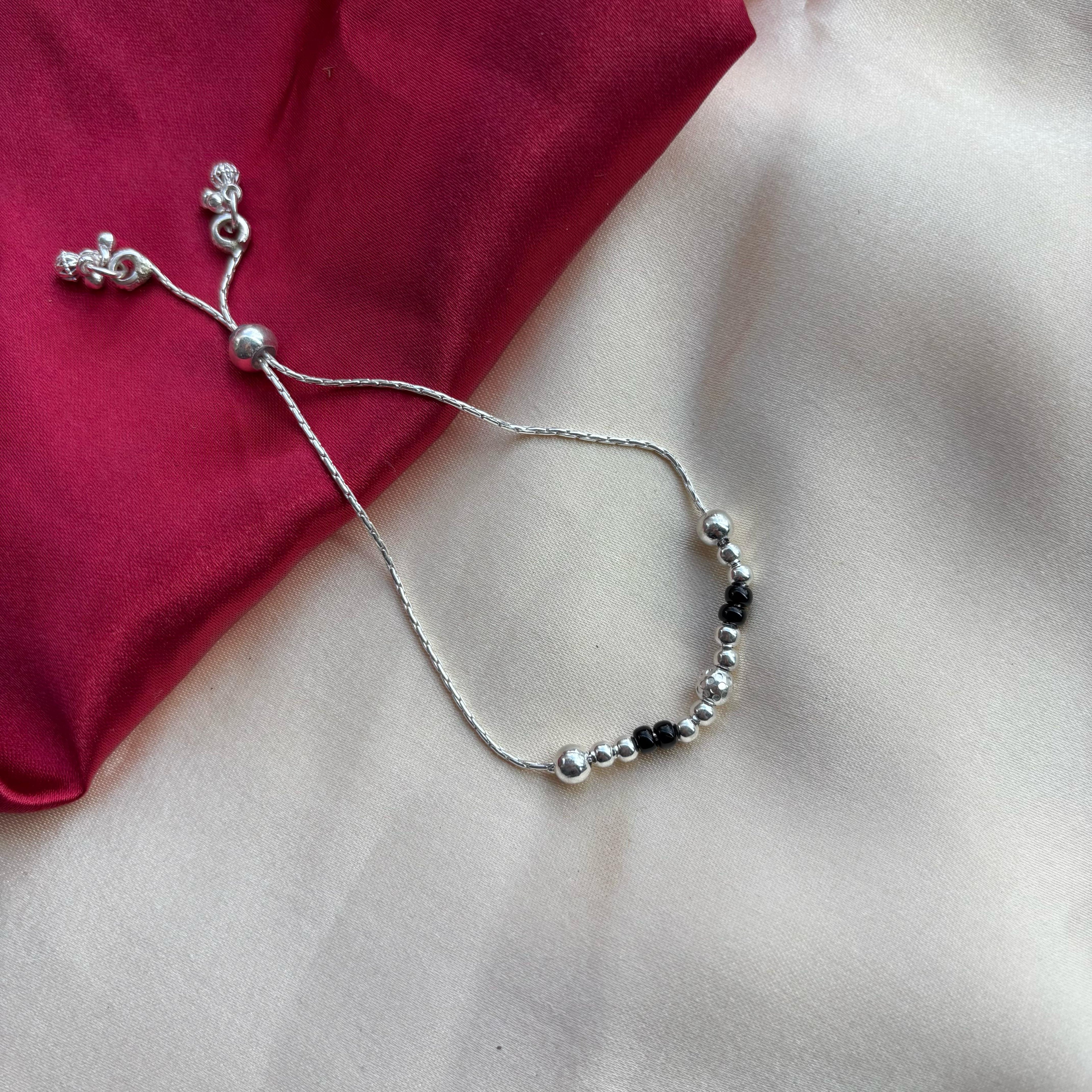 Pure Silver Black Beaded Slim Sliding Adjustable Nazaria  Bracelet