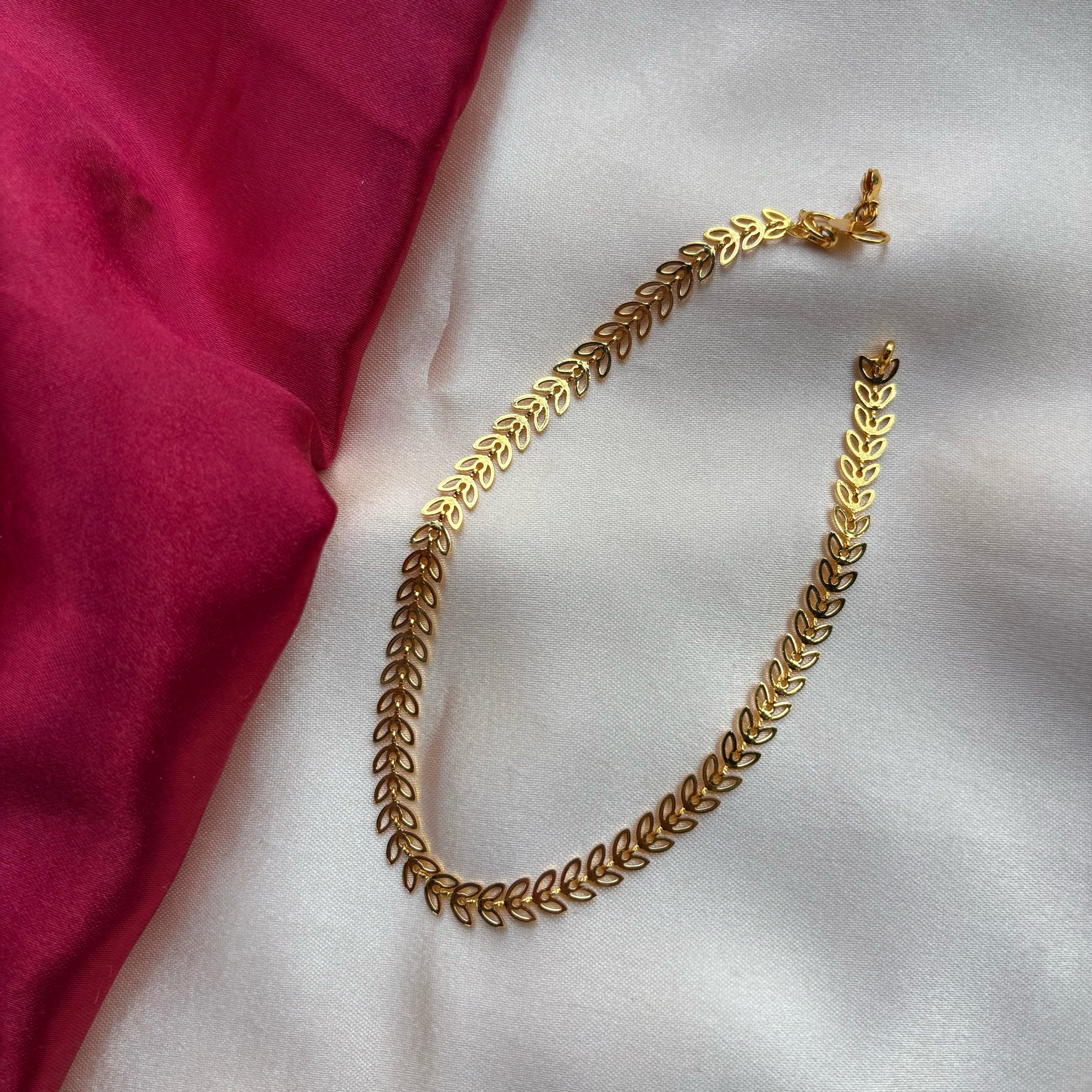 Golden Brass Leaf Minimalist Boho Thin Slim Foot Payal Anklet