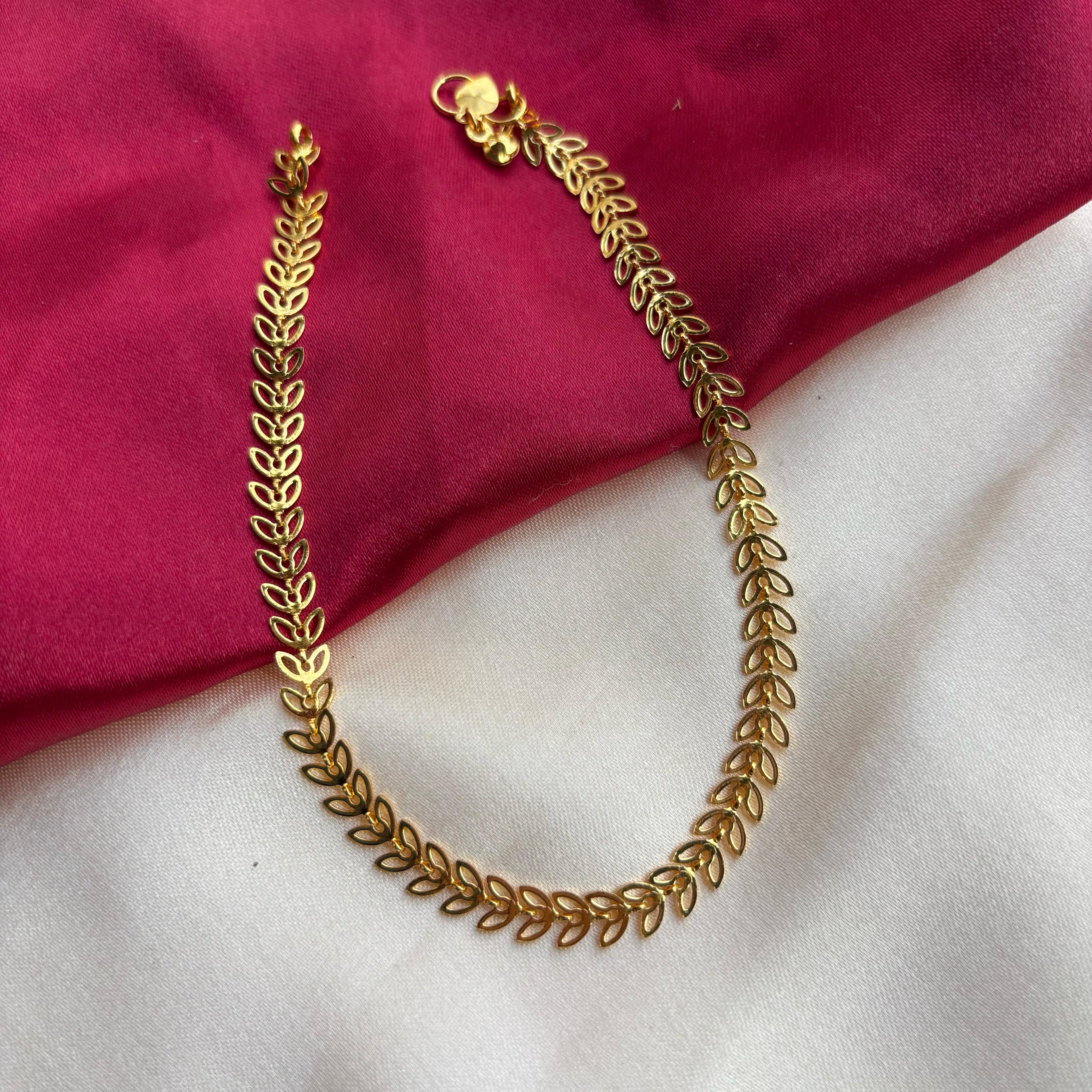 Golden Brass Leaf Minimalist Boho Thin Slim Foot Payal Anklet
