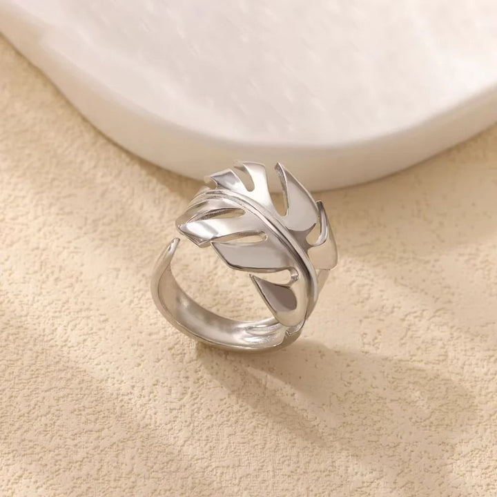 Tropical Monstera Plant Leaf Open Statement Gold/SIlver Ring (Close-up Detail) | The Colourful Aura