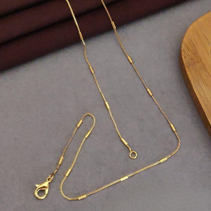 Single Strand Gold Brass Necklace for Women