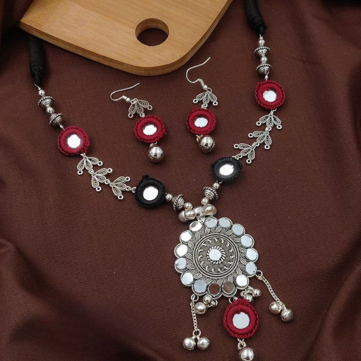 Silver Oxidized Mirror Pendant Necklace Set with Red Detailing