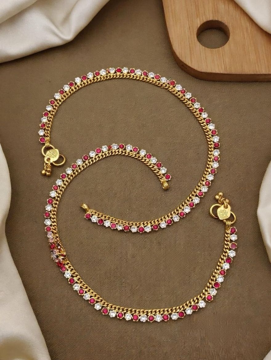 Gold Plated Red & Crystal Stone Chain Payal Anklet (Close-up Detail) | The Colourful Aura