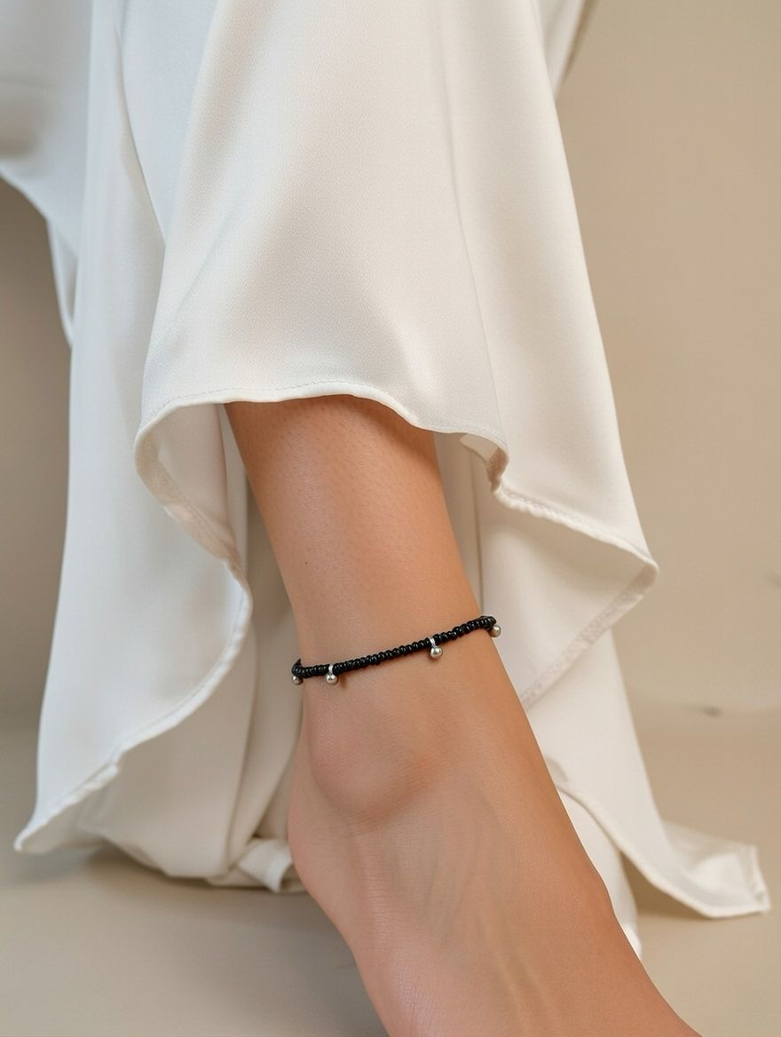 Classic Black Beaded Slim Ghungroo Bell Anklet Payal
