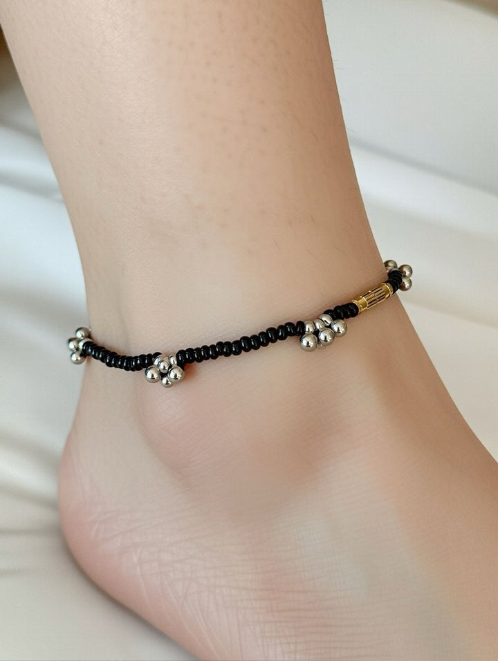 Black Round Beaded Ghungroo Charm Payal Anklet