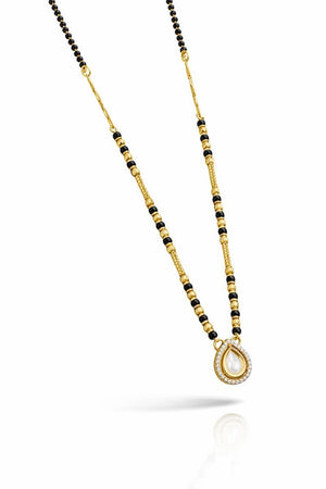 Oval Solitaire Charm Black Beaded 18ct Gold Plated Mangalsutra Necklace (Close-up Detail) | The Colourful Aura