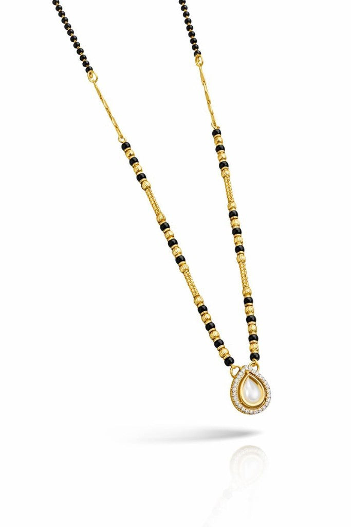 Oval Solitaire Charm Black Beaded 18ct Gold Plated Mangalsutra Necklace (Close-up Detail) | The Colourful Aura