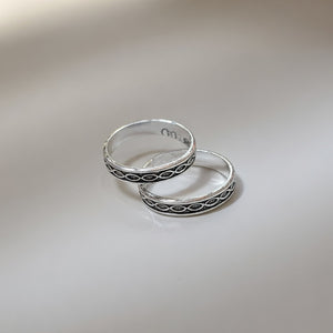 Black Adjustable Pure Silver Bohemian Foot Toe Ring — Boho Jewellery UK | The Colourful Aura