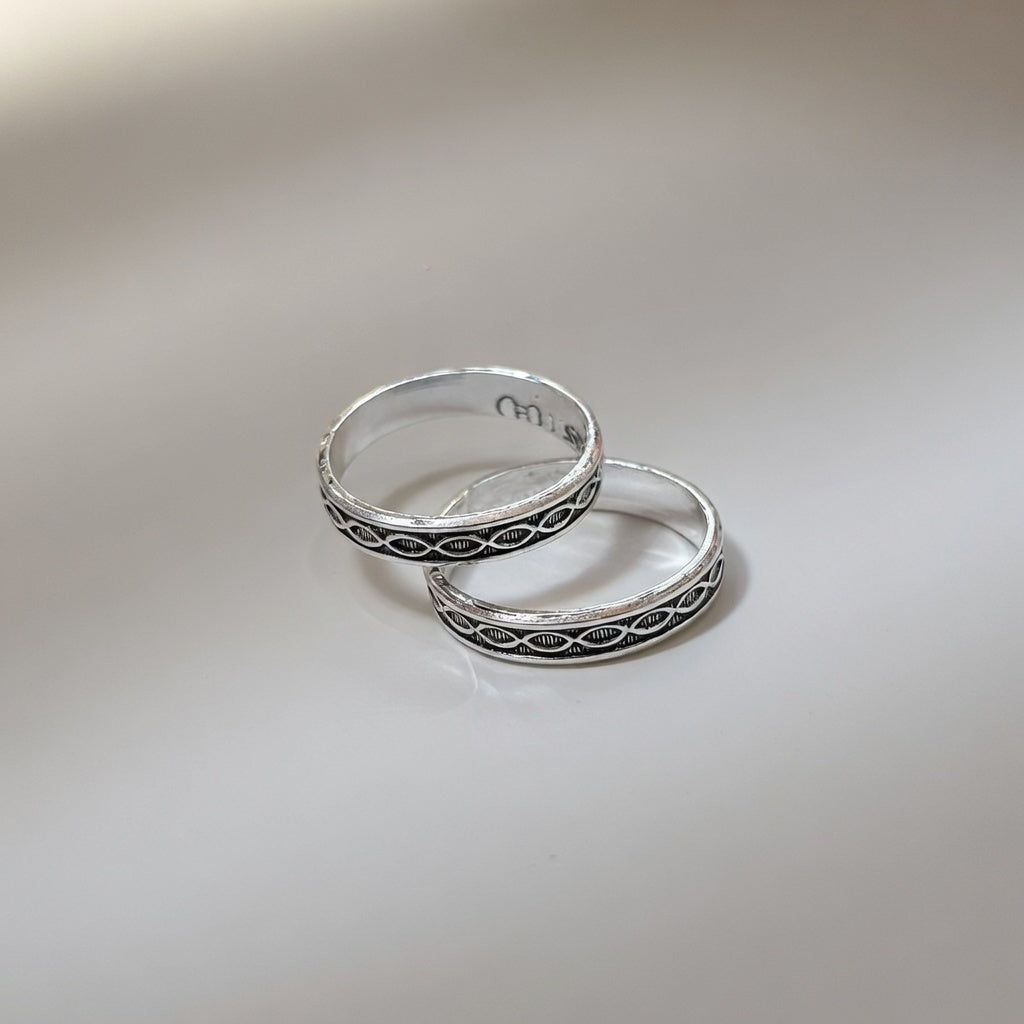 Black Adjustable Pure Silver Bohemian Foot Toe Ring — Boho Jewellery UK | The Colourful Aura