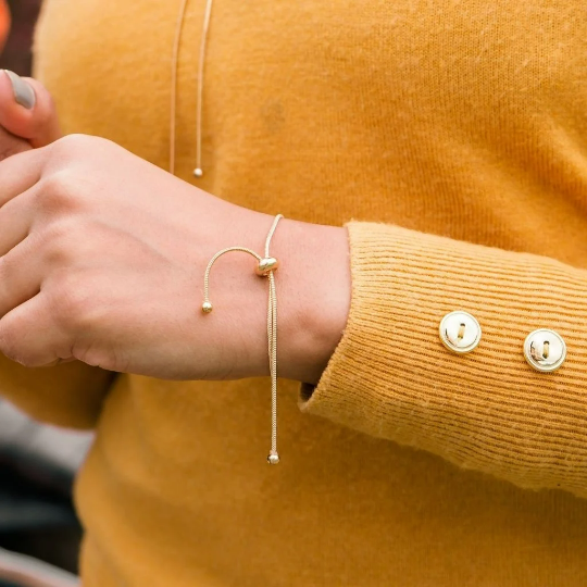 Gold Stainless Steel Bow Knot Sliding Snake Chain Adjustable Anklet Bracelet (Close-up Detail) | The Colourful Aura