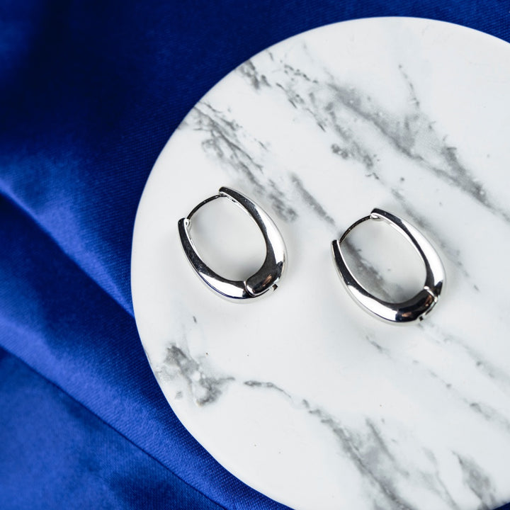 Silver Plain U Shape Geometric Minimalist Large Oval Hoop Earring (Close-up Detail) | The Colourful Aura