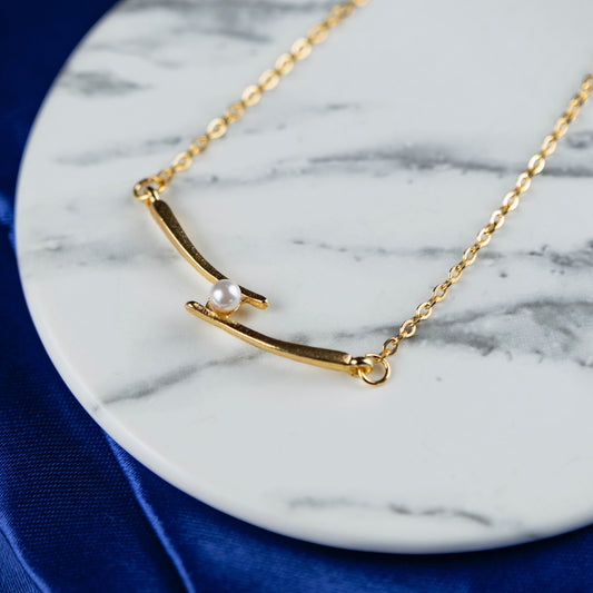 Gold Single White Pearl Inlaid Irregular Shape Minimalist Slim Pendant Necklace
