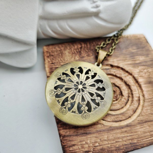 Personalised Photo Album Locket, Personalised Necklace Jewelry, Miss You gift, Vintage Personal Photo Pendant, Gifts for Mom, Picture Locket