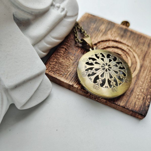 Personalised Photo Album Locket, Personalised Necklace Jewelry, Miss You gift, Vintage Personal Photo Pendant, Gifts for Mom, Picture Locket