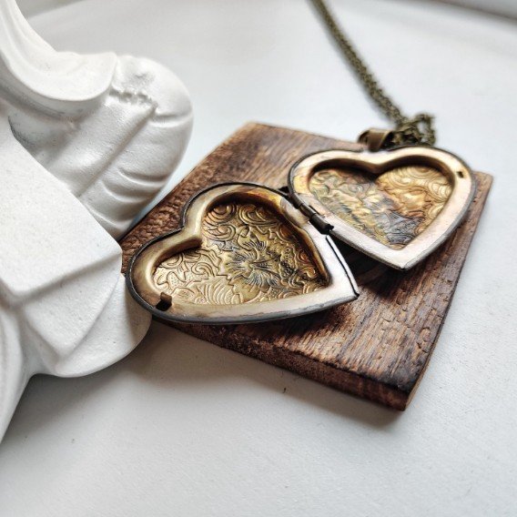 Vintage Personal Photo Pendant