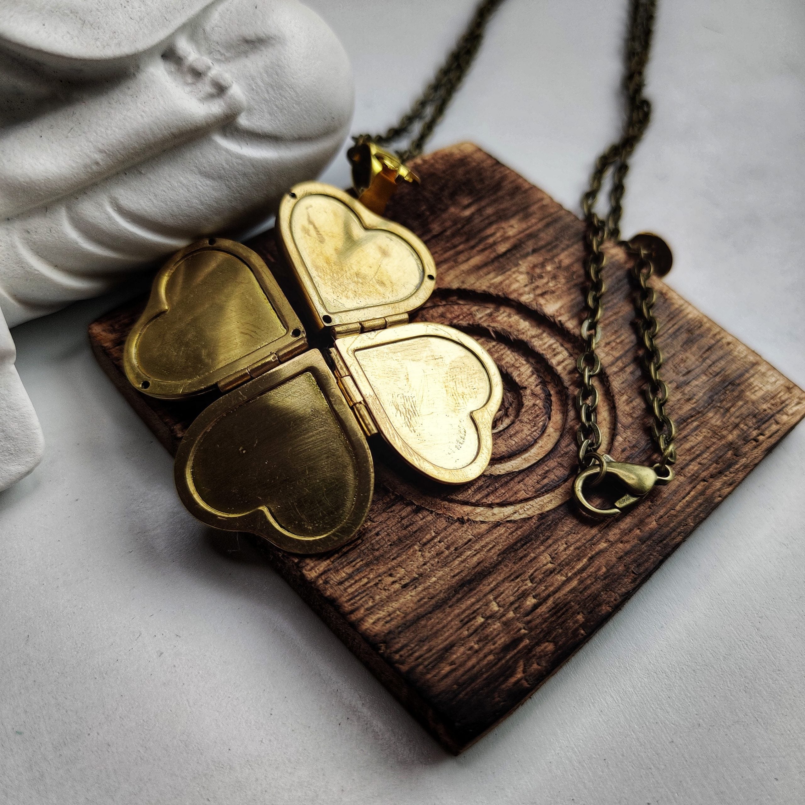Personalized Photo Heart Locket, Personalized Album Necklace Jewelry, Miss You gift, Vintage Personal Picture Pendant, Gifts for Mom